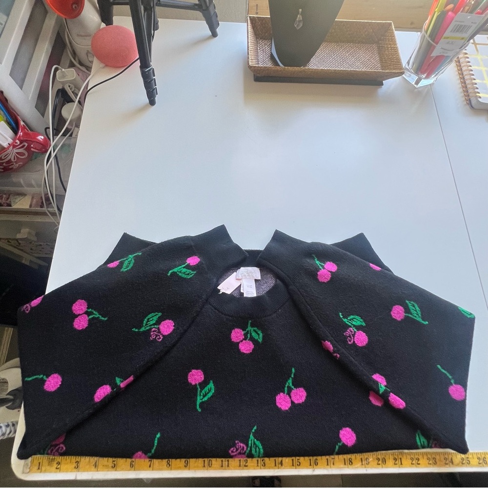 Victoria’s Secret Pink Black Cherry Print Oversized Sweatshirt S NWT - Picture 5 of 7